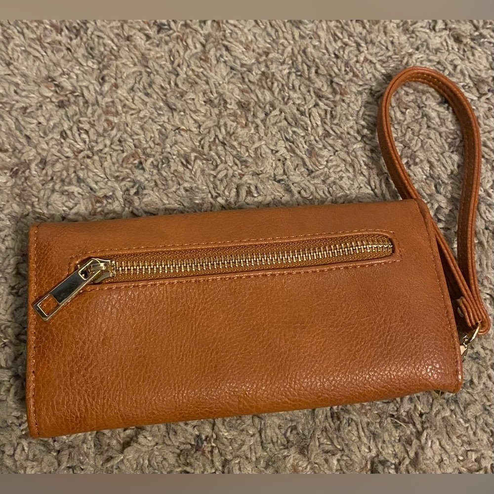 MFK Collection Wallet - Picture 4 of 5